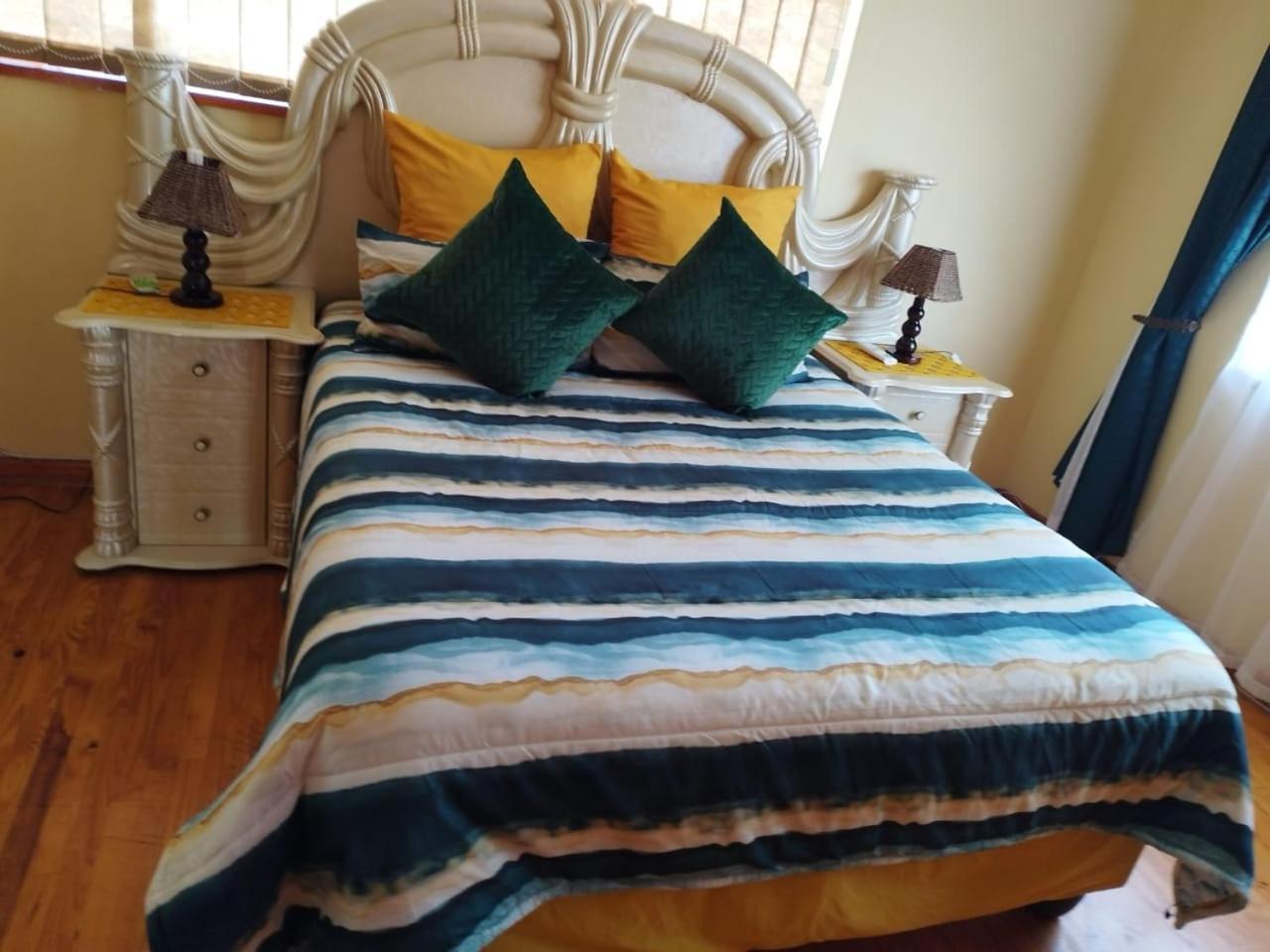 Tj Self-Catering Apartment กราฟฟ์-เรเน็ต ห้อง รูปภาพ