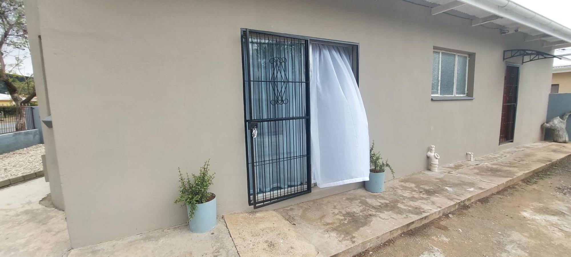 Tj Self-Catering Apartment กราฟฟ์-เรเน็ต ห้อง รูปภาพ